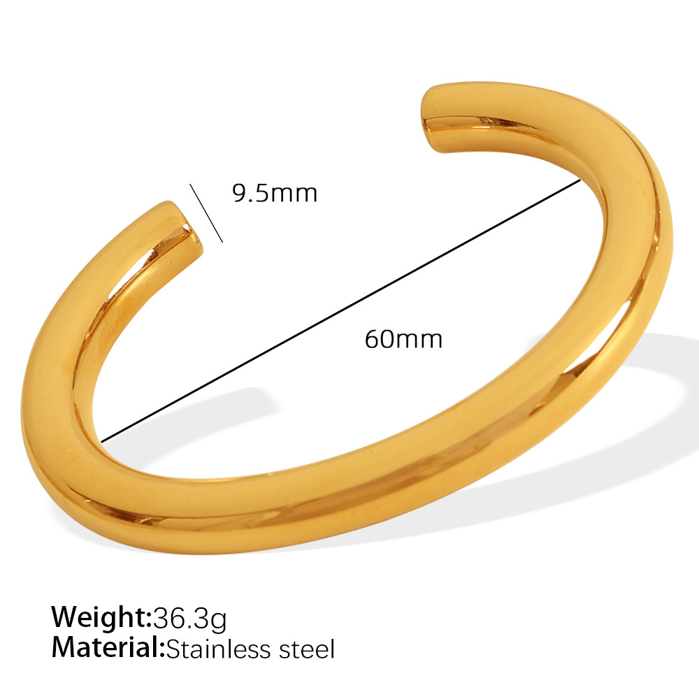 2:SZ93 gold wide 9.5mm bracelet