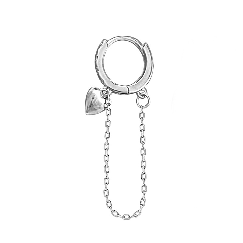 1:One white gold heart-shaped tassel ear buckle