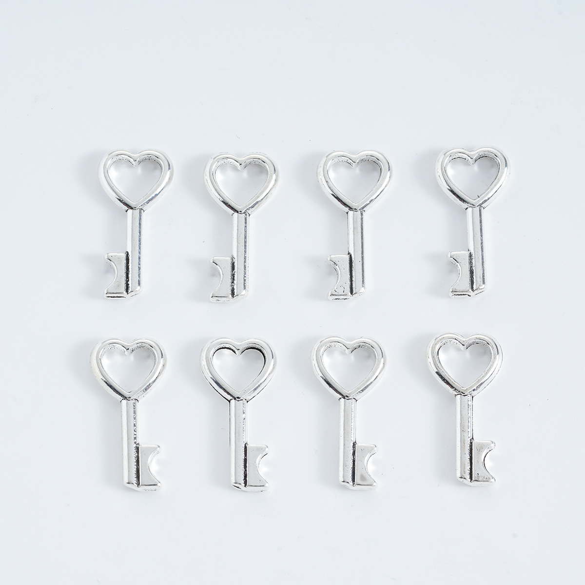 3:Key ancient silver 16x7x1.5mm