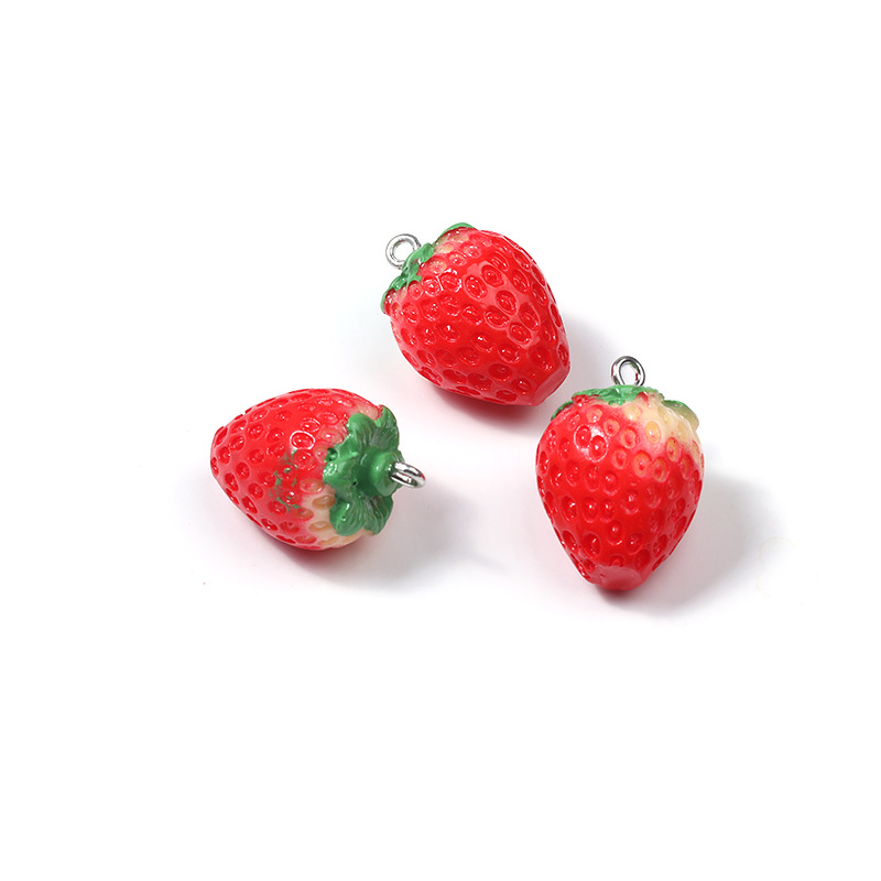 2:Strawberry 23x15mm2.8g