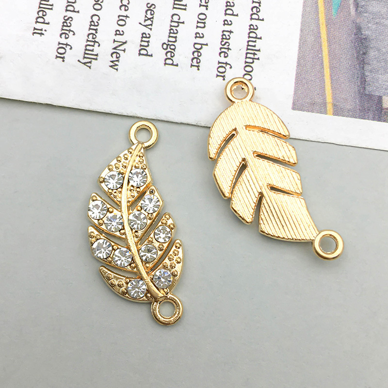 5:1 PCs kc gold double hole drill leaf pendant 26*12mm-1.8g-16542