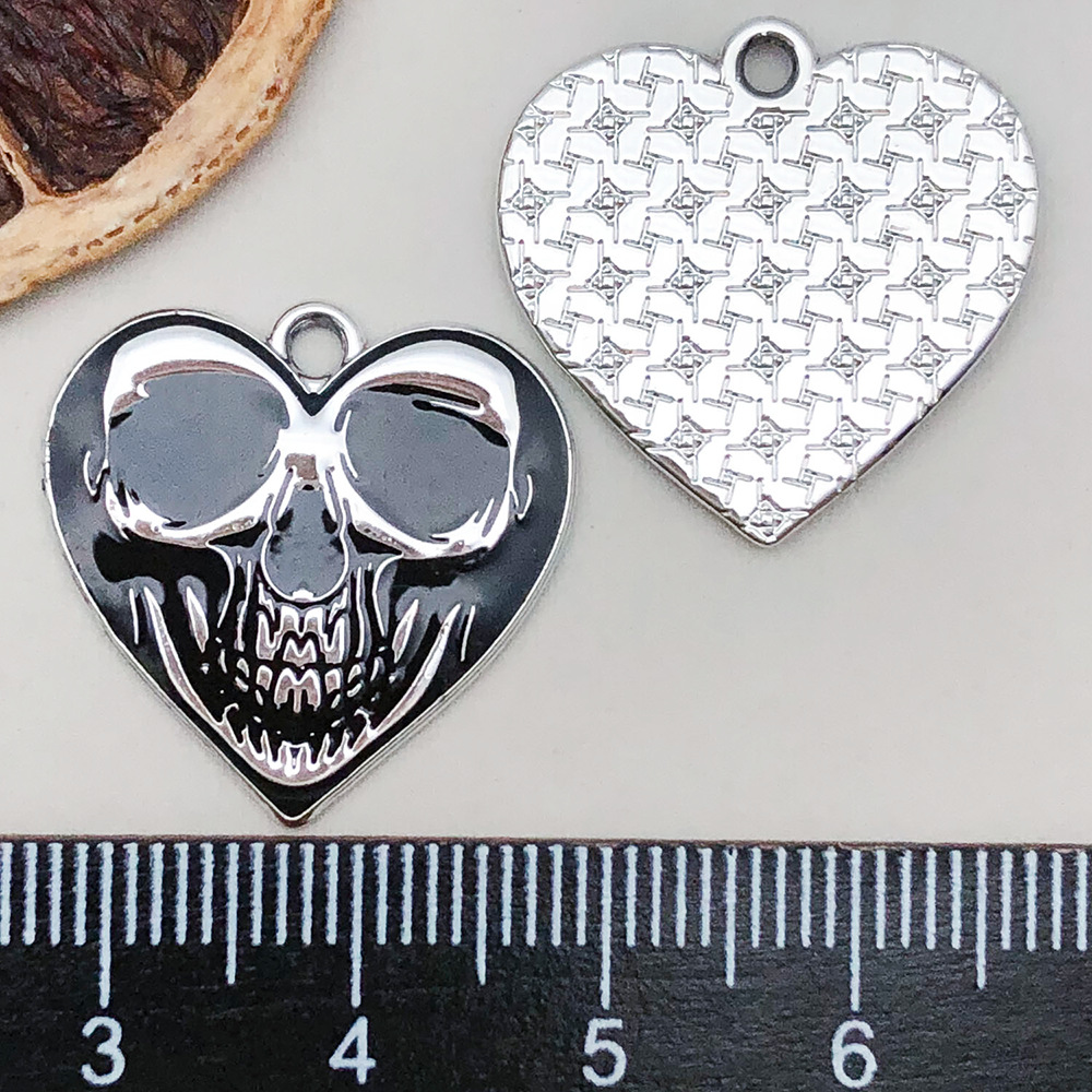 5:1 black dripping oil halloween love skull 21*22mm-2.6g-19386