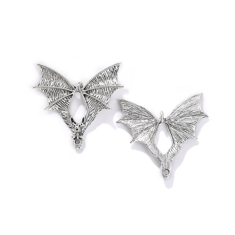 4:Antique silver bat 39×38mm5.3g