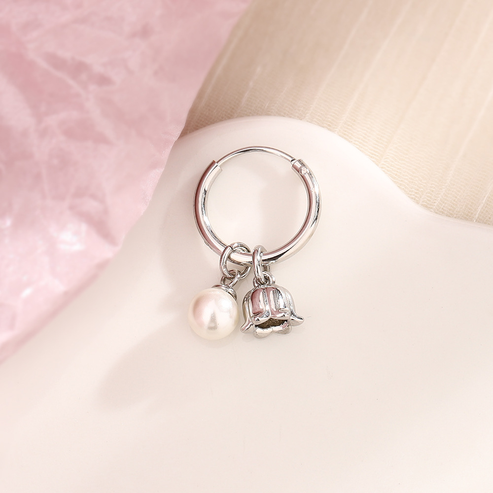 1:A White Gold Lily Orchid Pearl ear buckle