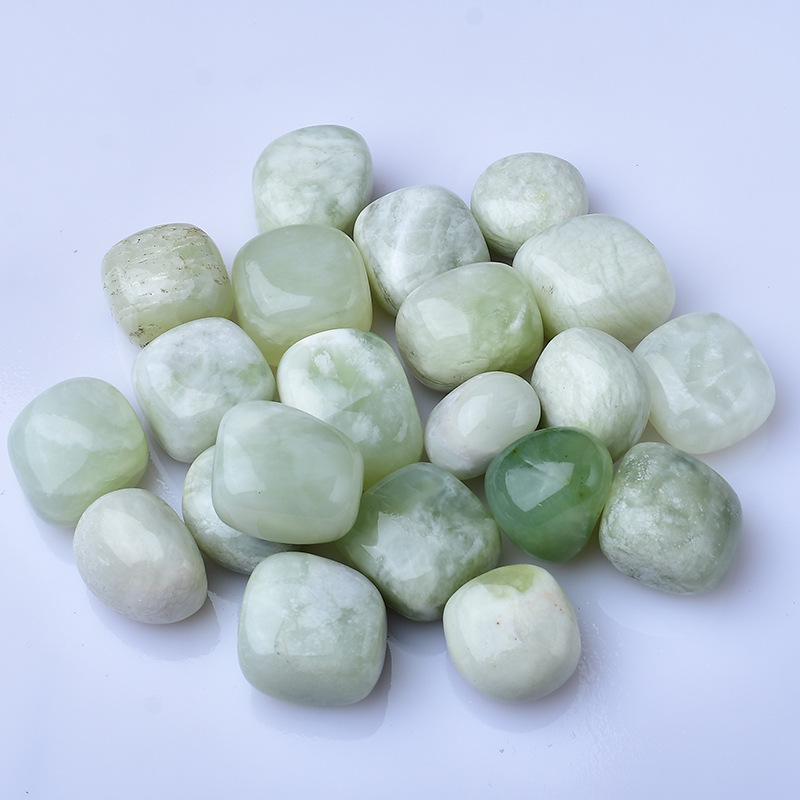 Xiuyan Jade 2-3cm100g