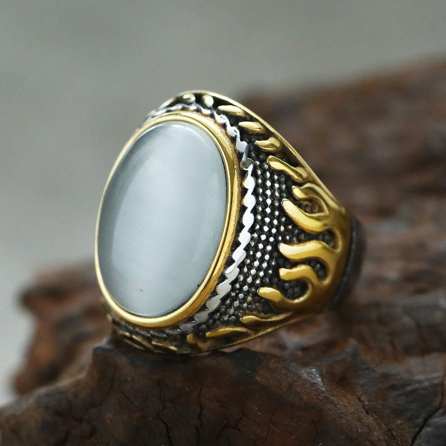 Steel and gold white cat's eye US Size #7