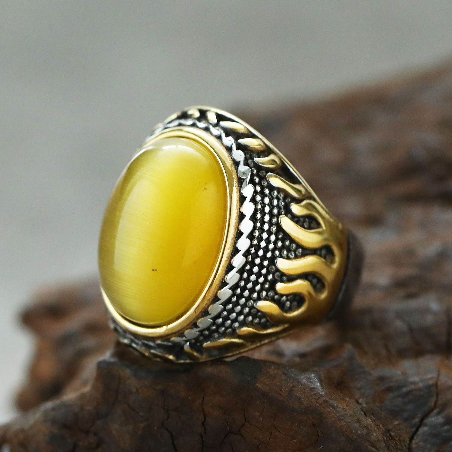 Steel and gold yellow cat's eye US Size #7