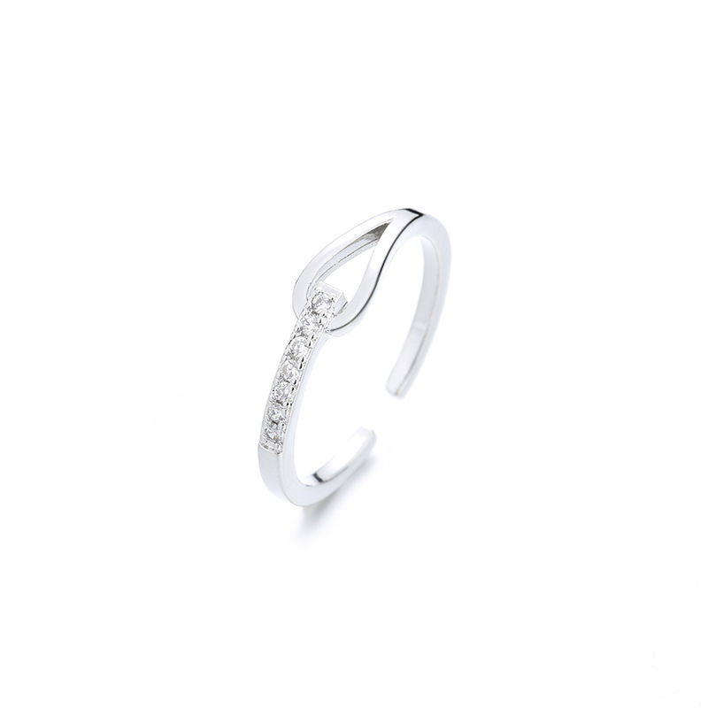 1:Knotted zircon ring (White Gold)