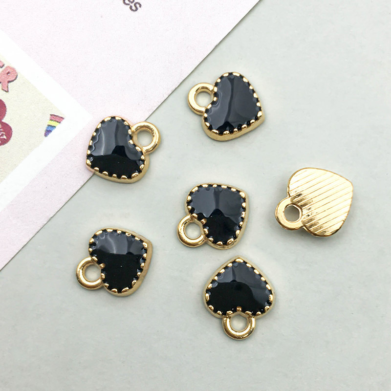 4:1 Black (dripping heart) heart-shaped 8*9mm-0.4g-18014