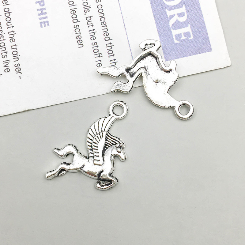 9:1 Ancient silver Pegasus 23*27mm-1.03g-b95