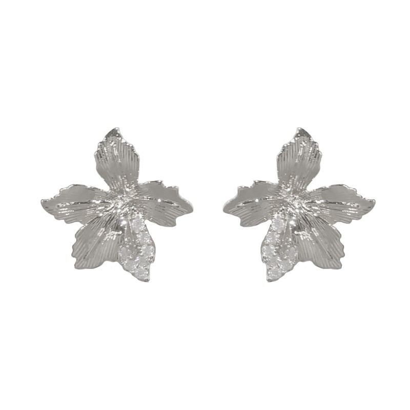 2:Silver-diamond metal flower earrings (thick real gold plating)