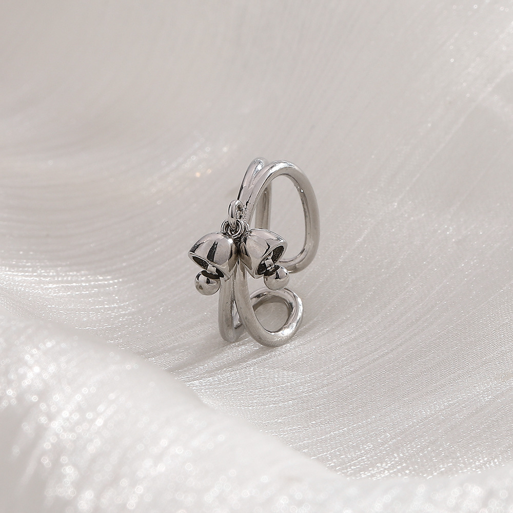 1:White Gold Bow Bell Ring