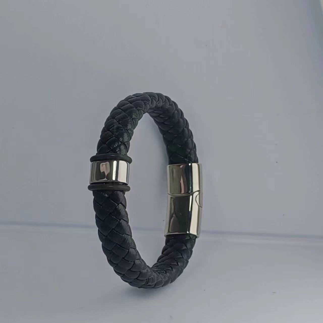 Laser: Black leather [1 accessory] Inner perimeter