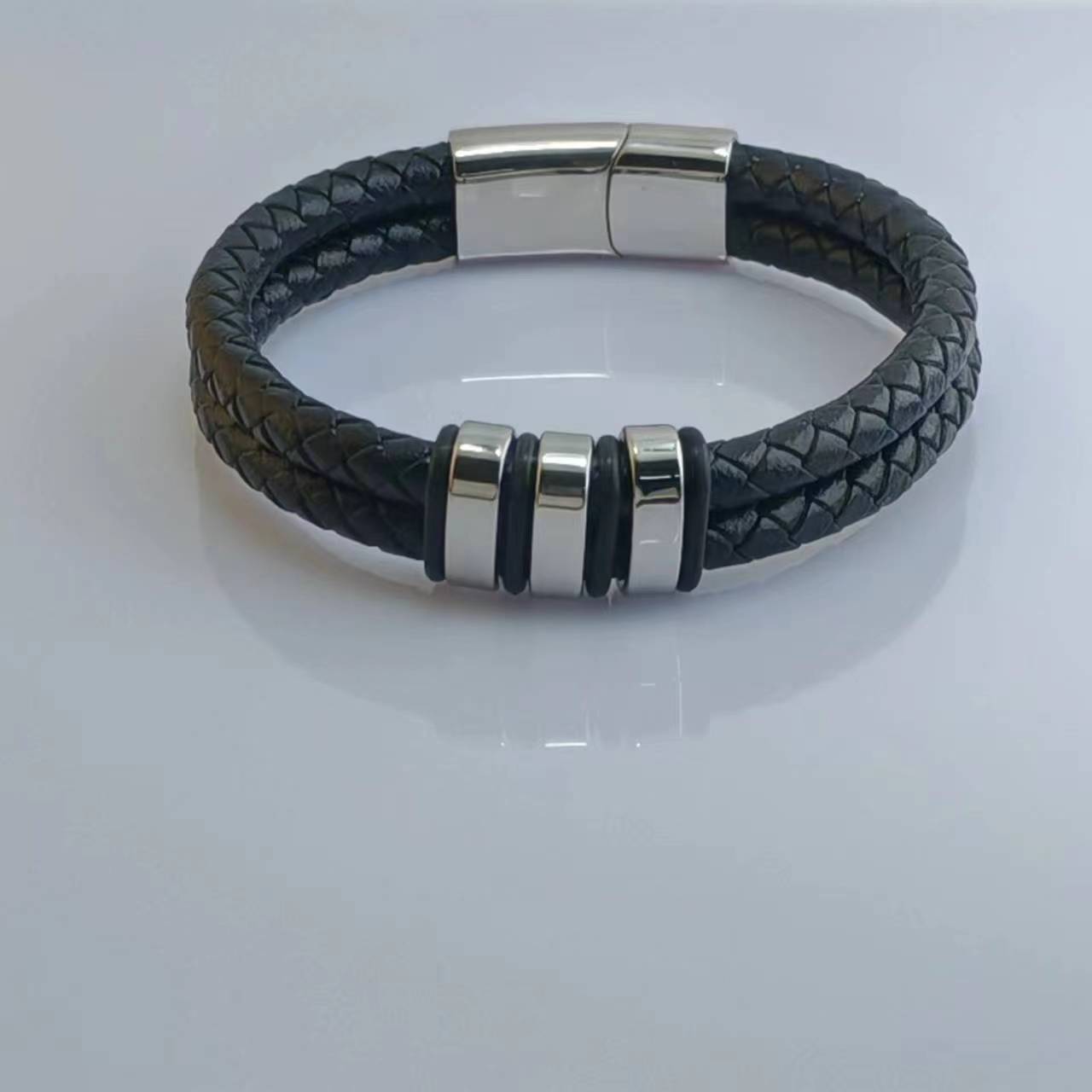 Black leather [steel color] Inner perimeter :165mm