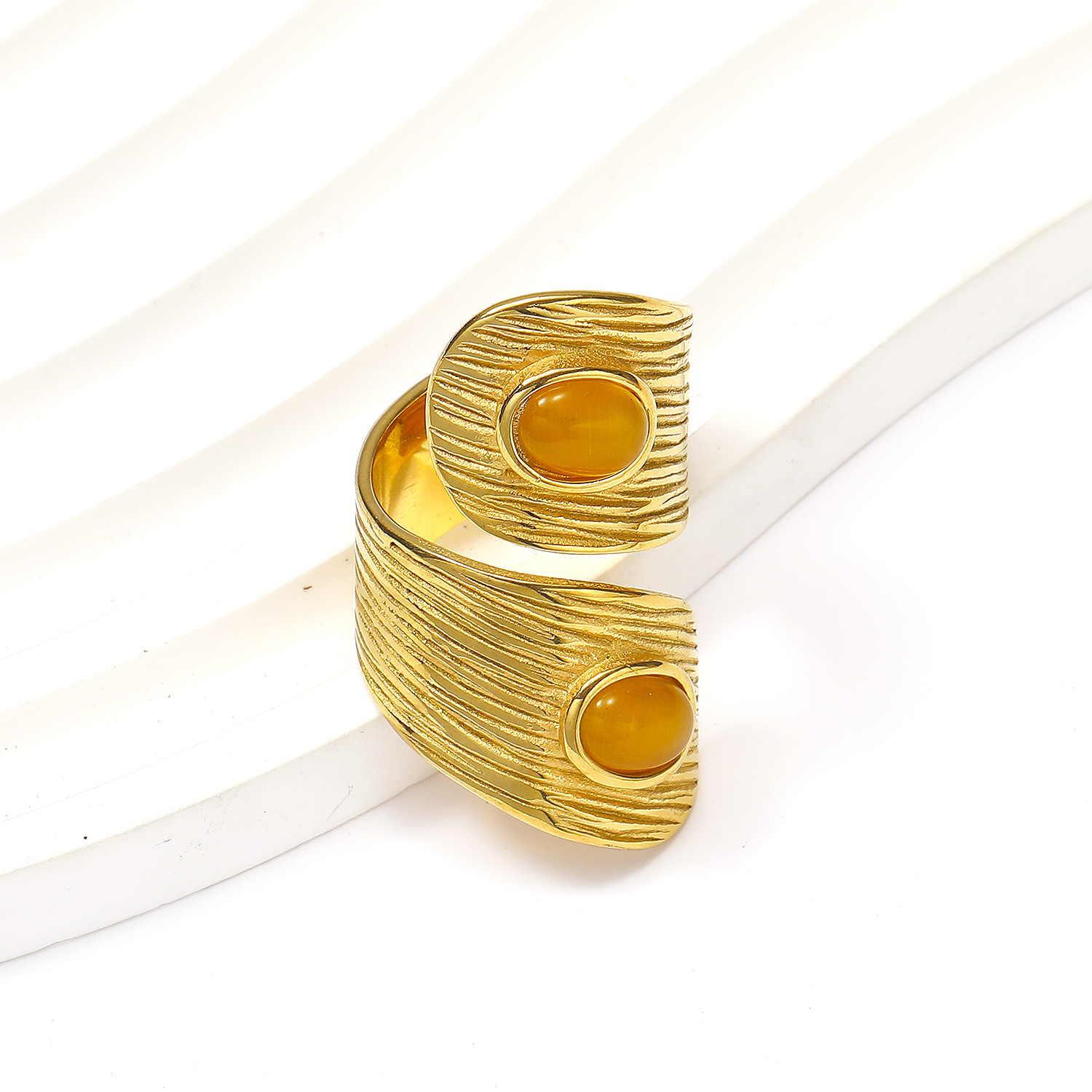 Dark yellow cat's eye US Size #6