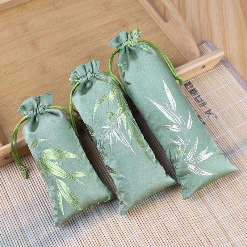 Green bamboo leaves 8*16cm