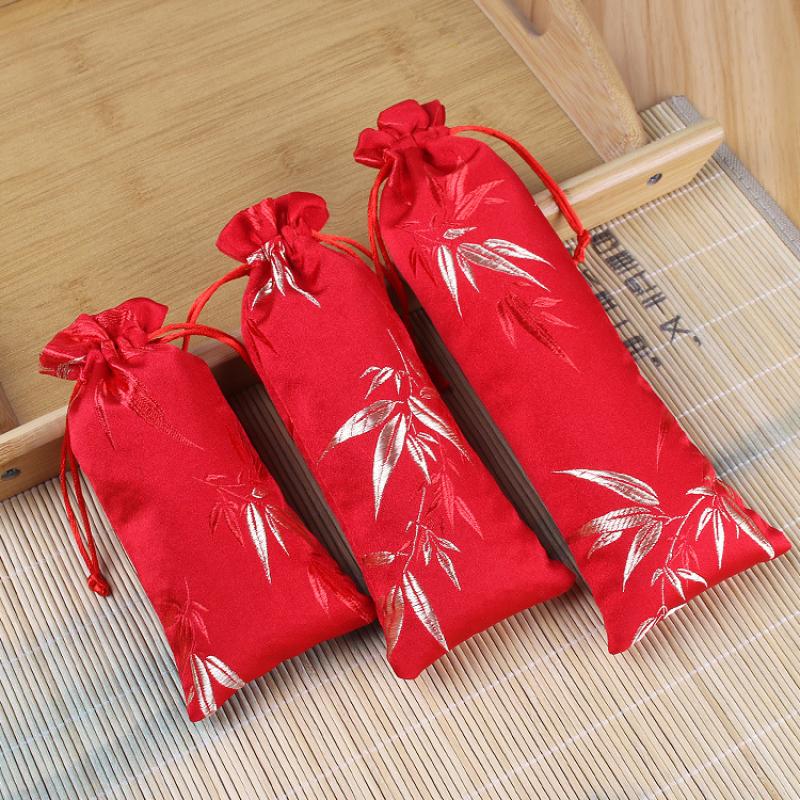 1:Red bamboo leaves