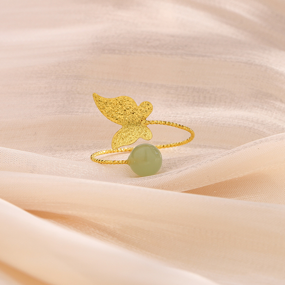 2:Sand butterfly ring (yellow gold)