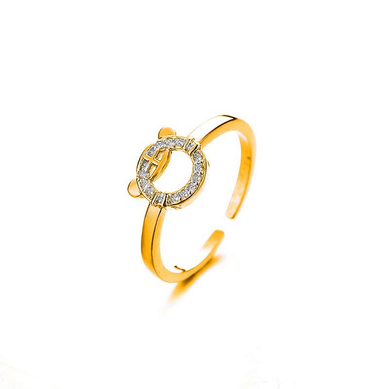 2:Diamond Tiger Ring (Gold)