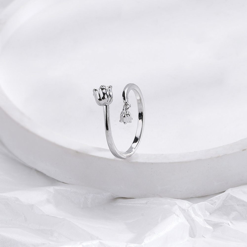 1:White Gold Lily ring