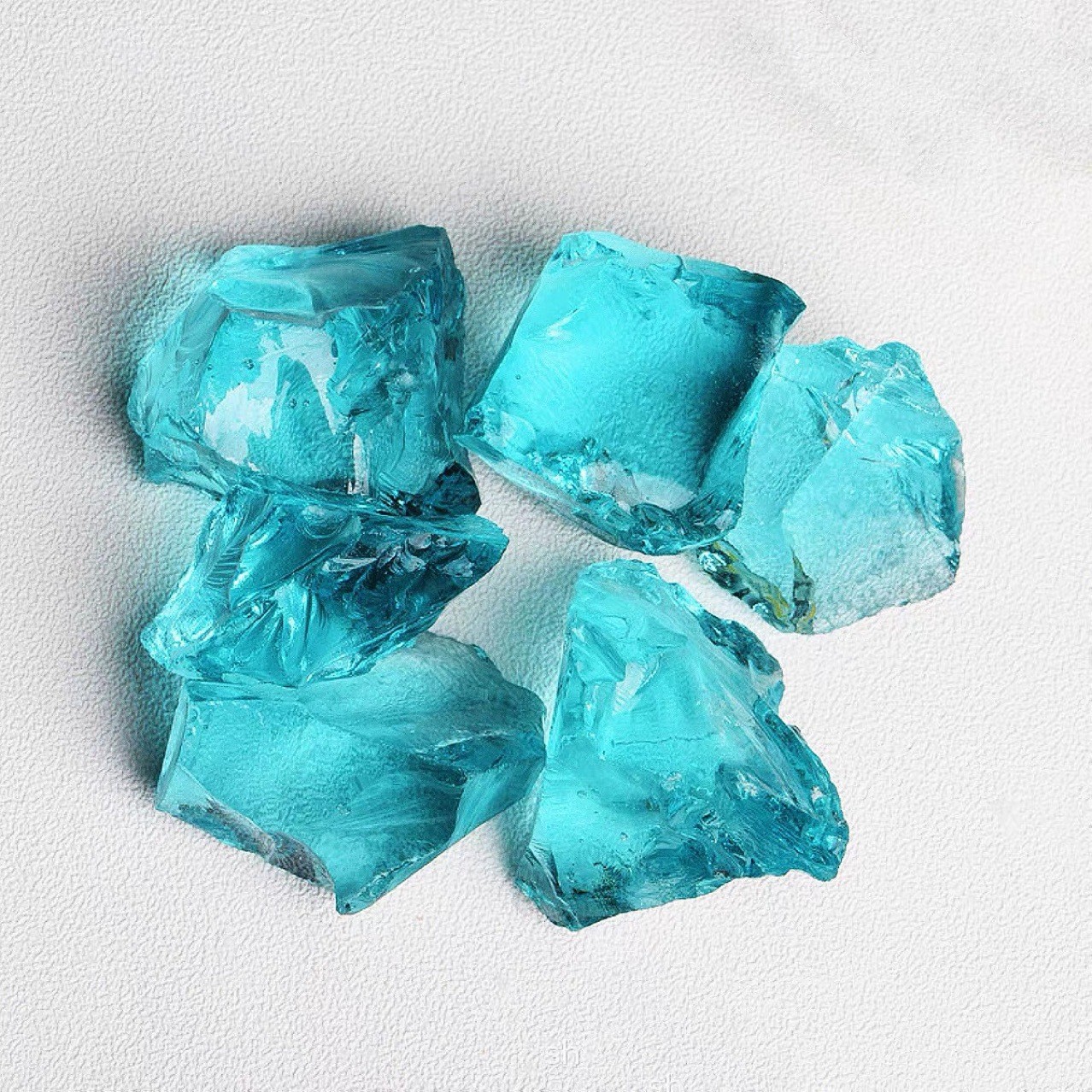 Light blue glass 2-3cm 100g