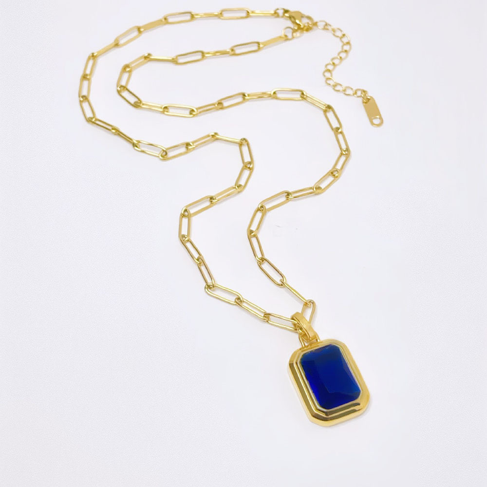 4:A236 blue square diamond necklace gold