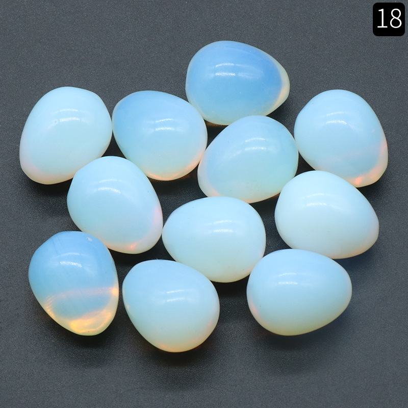 18:20mm Opal (synthetic) egg (single)