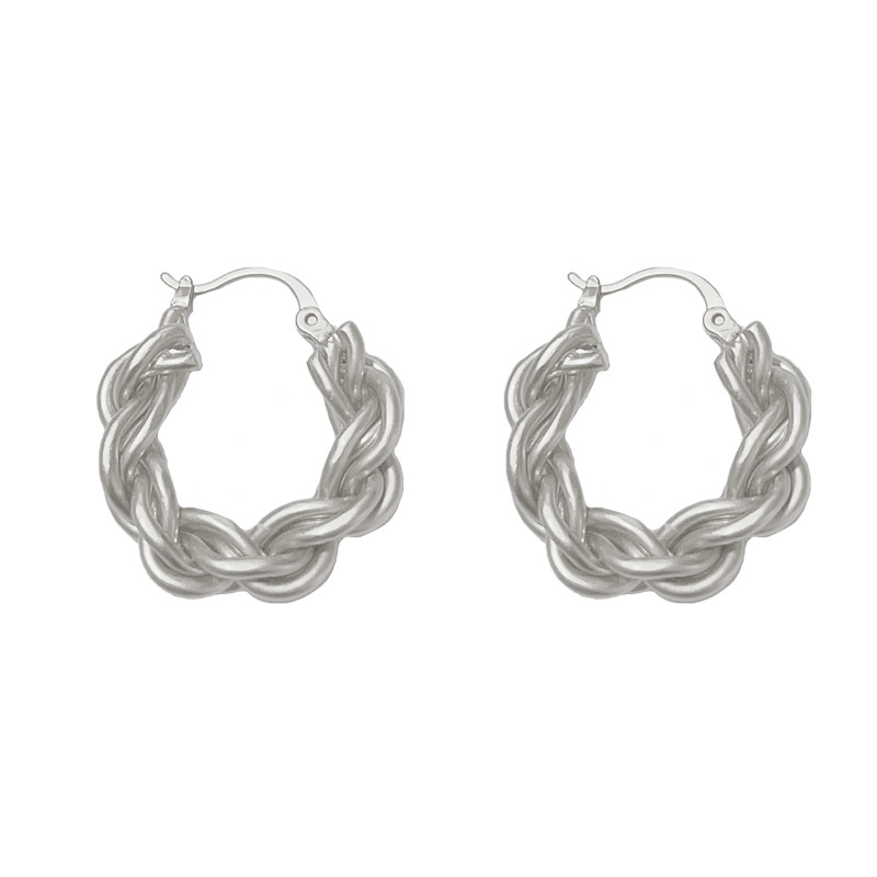 2:Silver-metal style twisted earrings (thick real gold plating)