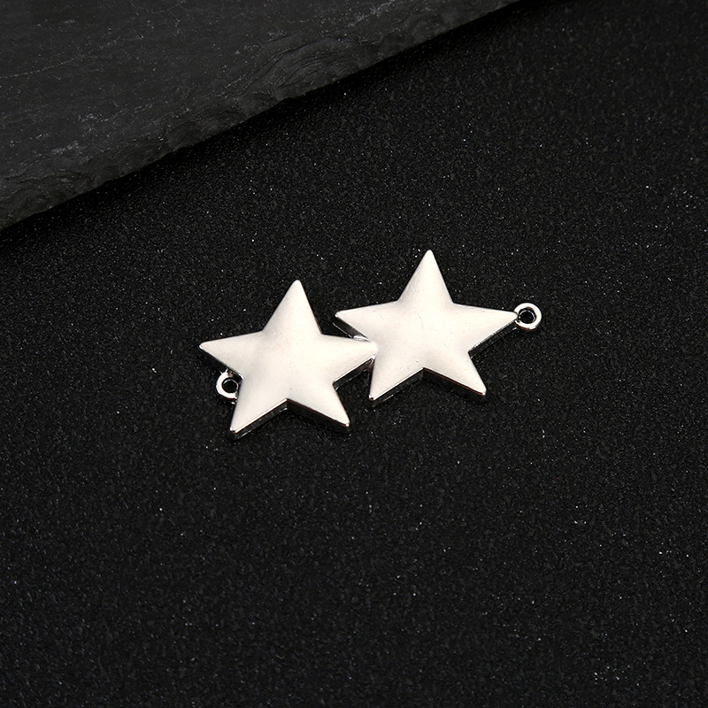 3:Double stars (about length: 2cm width: 4.5cm thickness: 0.2cm)