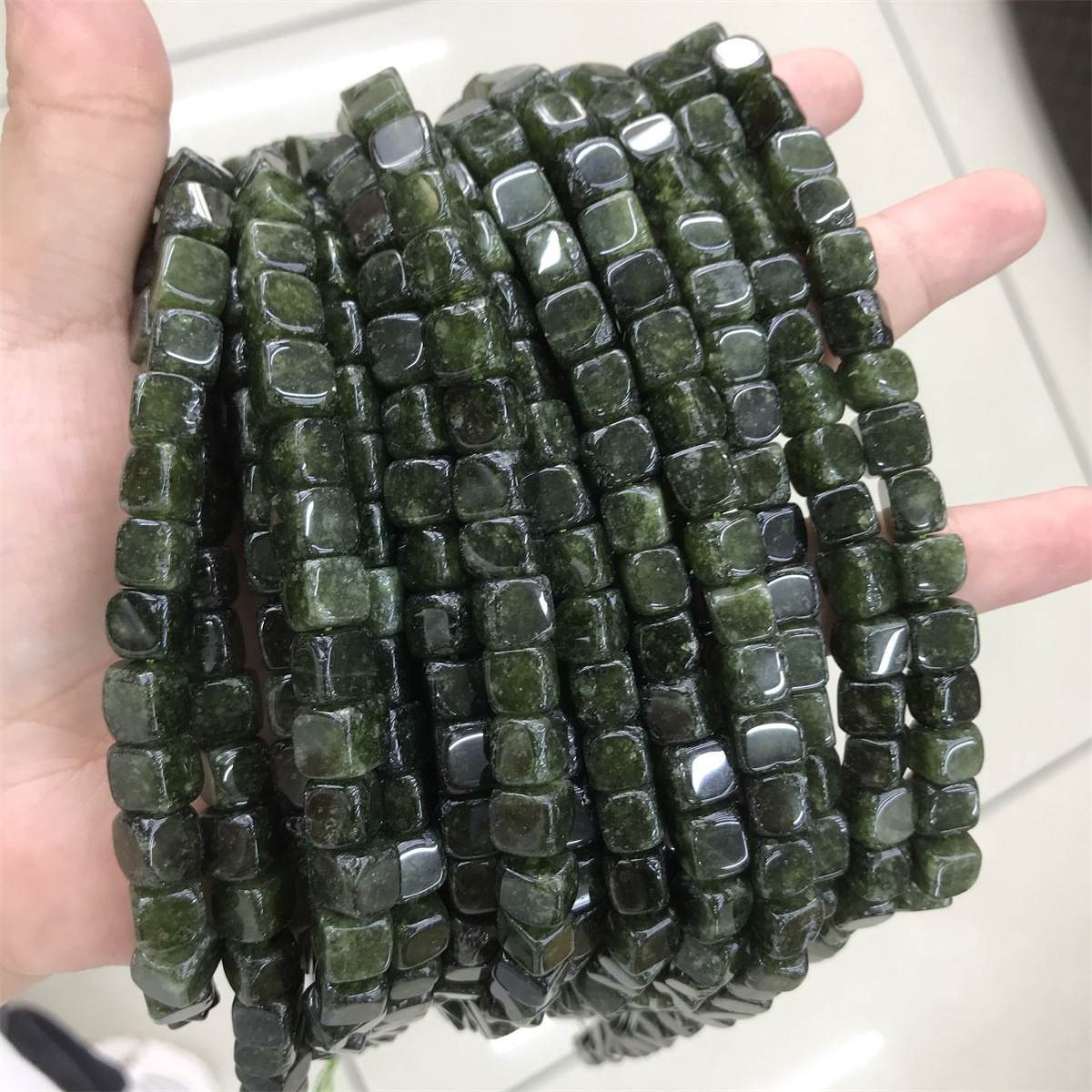 32:32-green jade