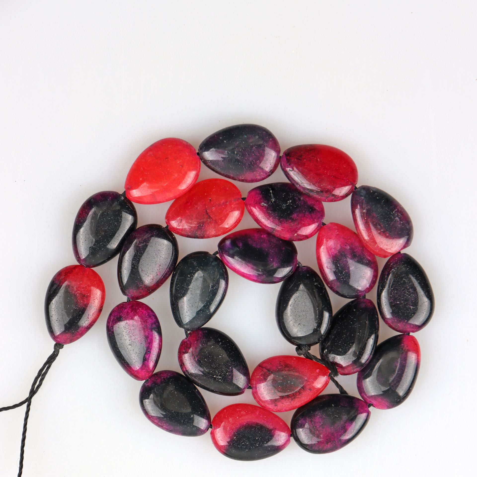 Black red water drop shape 13x18mm