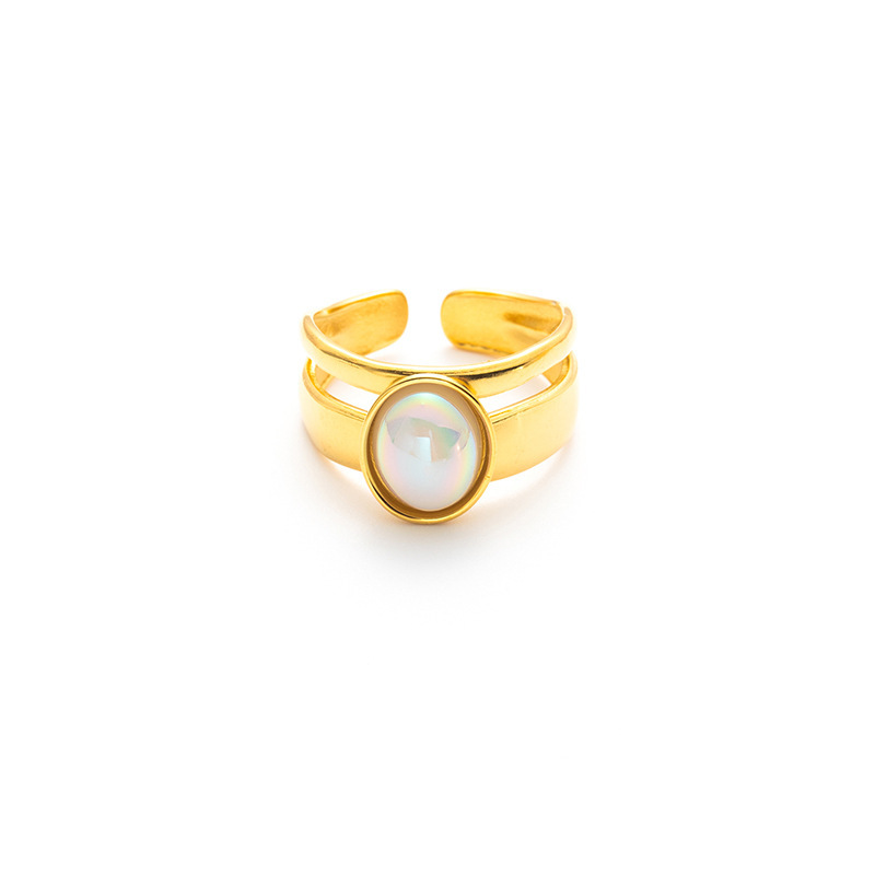 White pearl gold ring