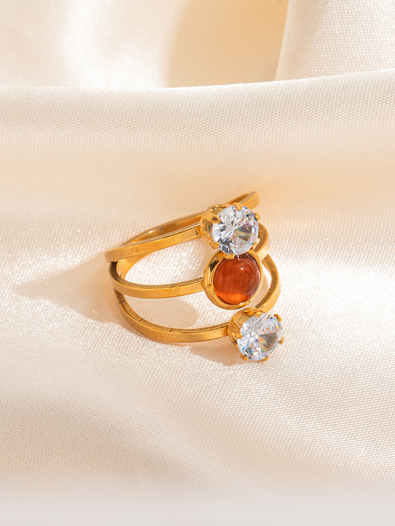 3:Diamond orange gemstone ring