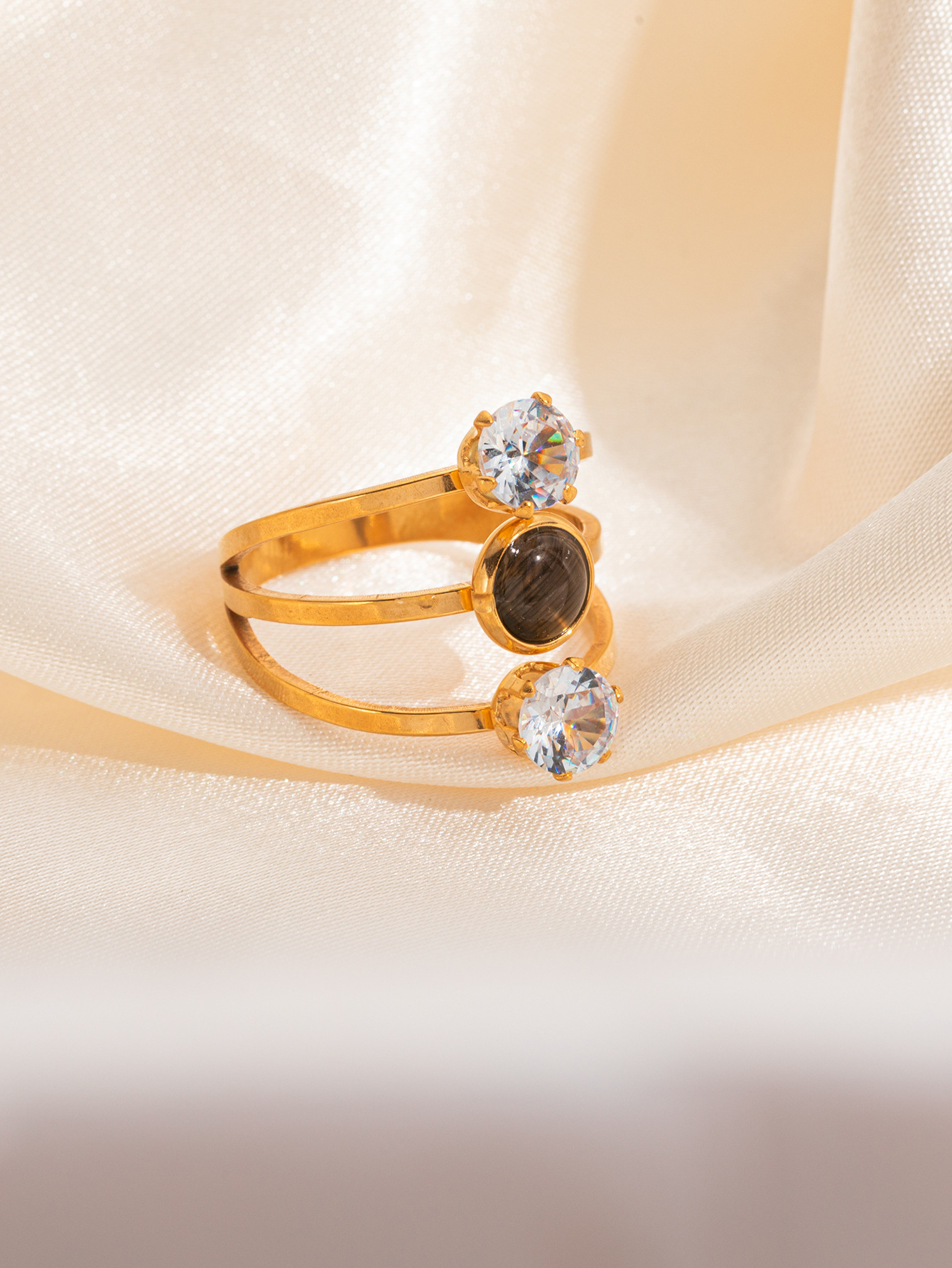 5:Diamond brown gemstone ring