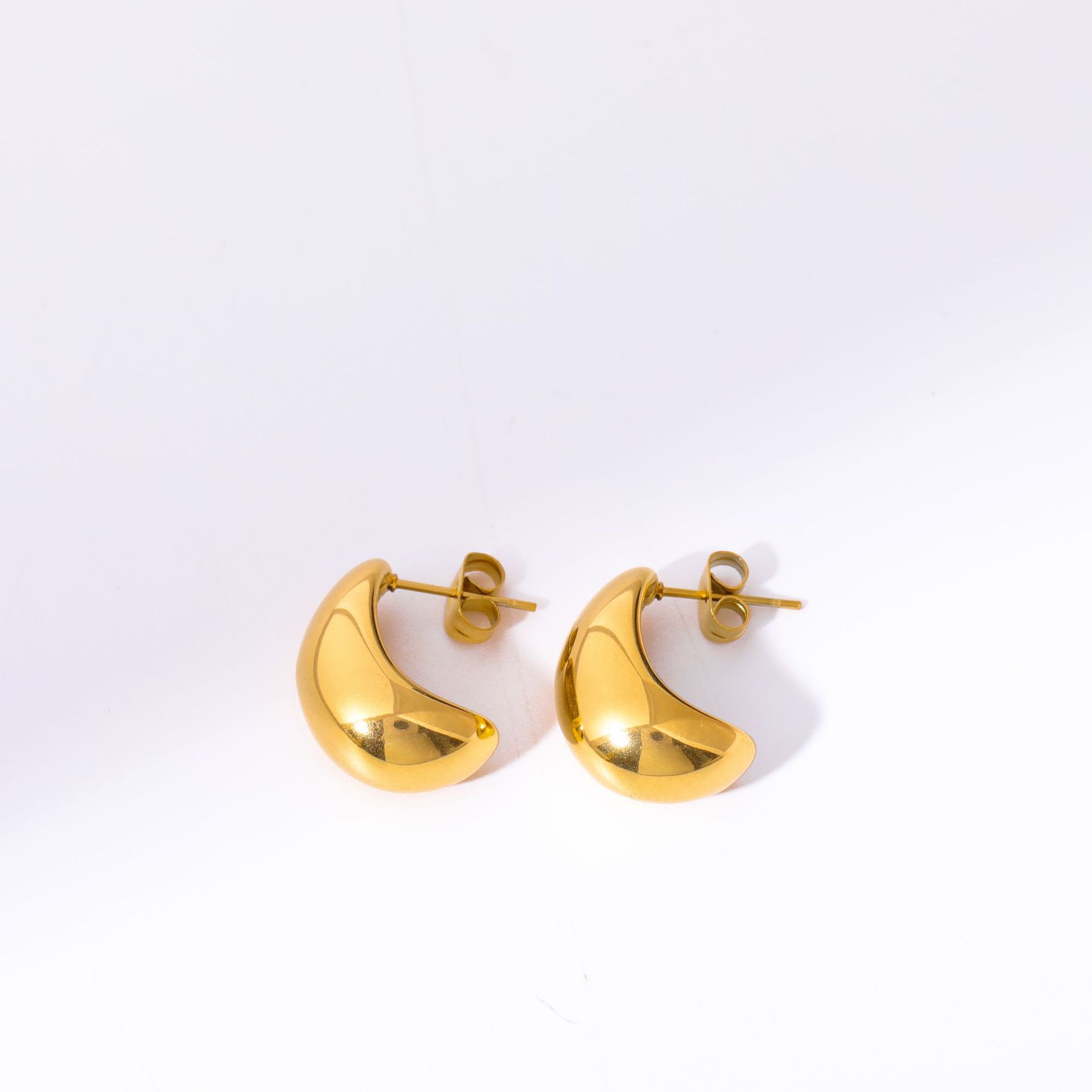 4:Earrings D