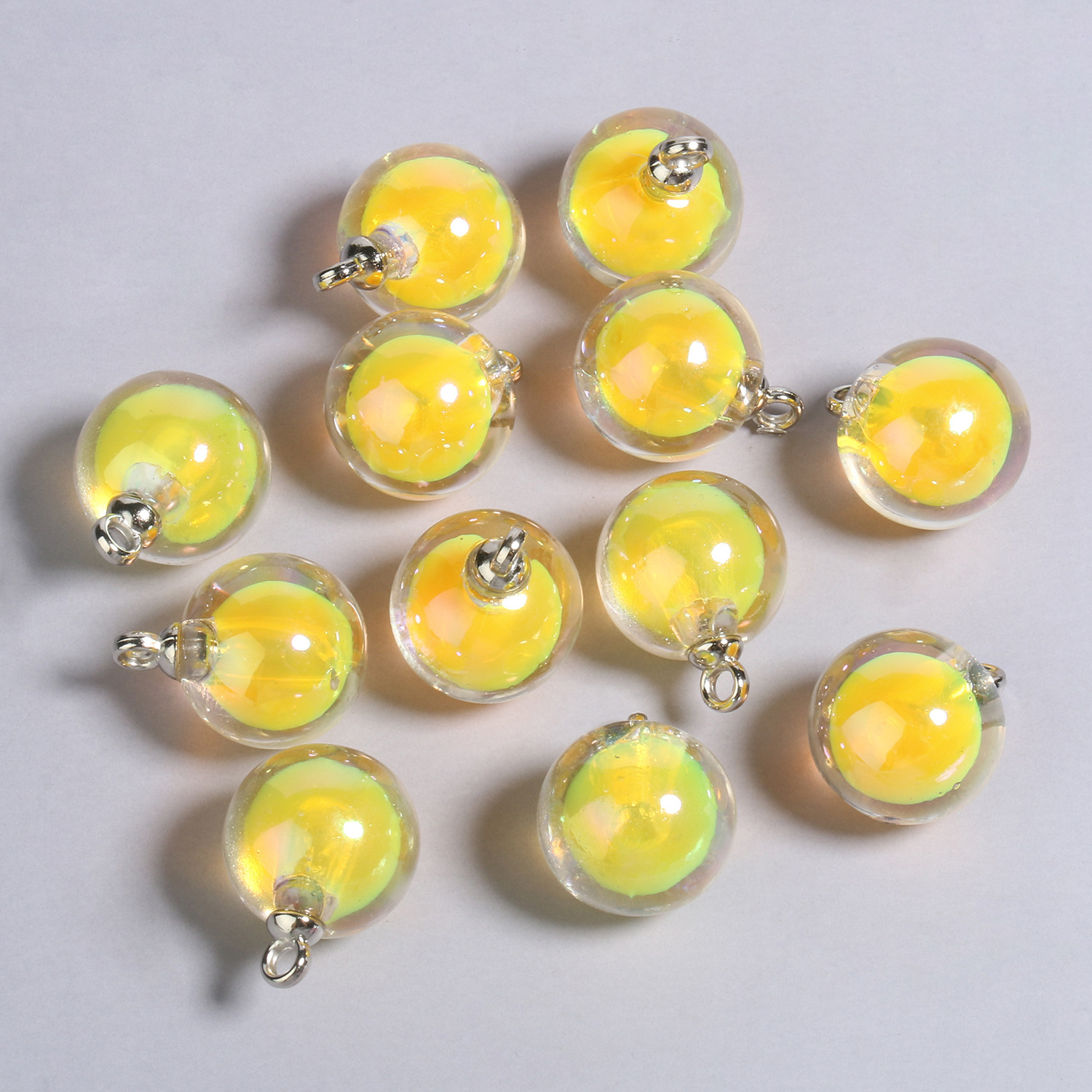 3:10 21x16mmab yellow round acrylic pendants