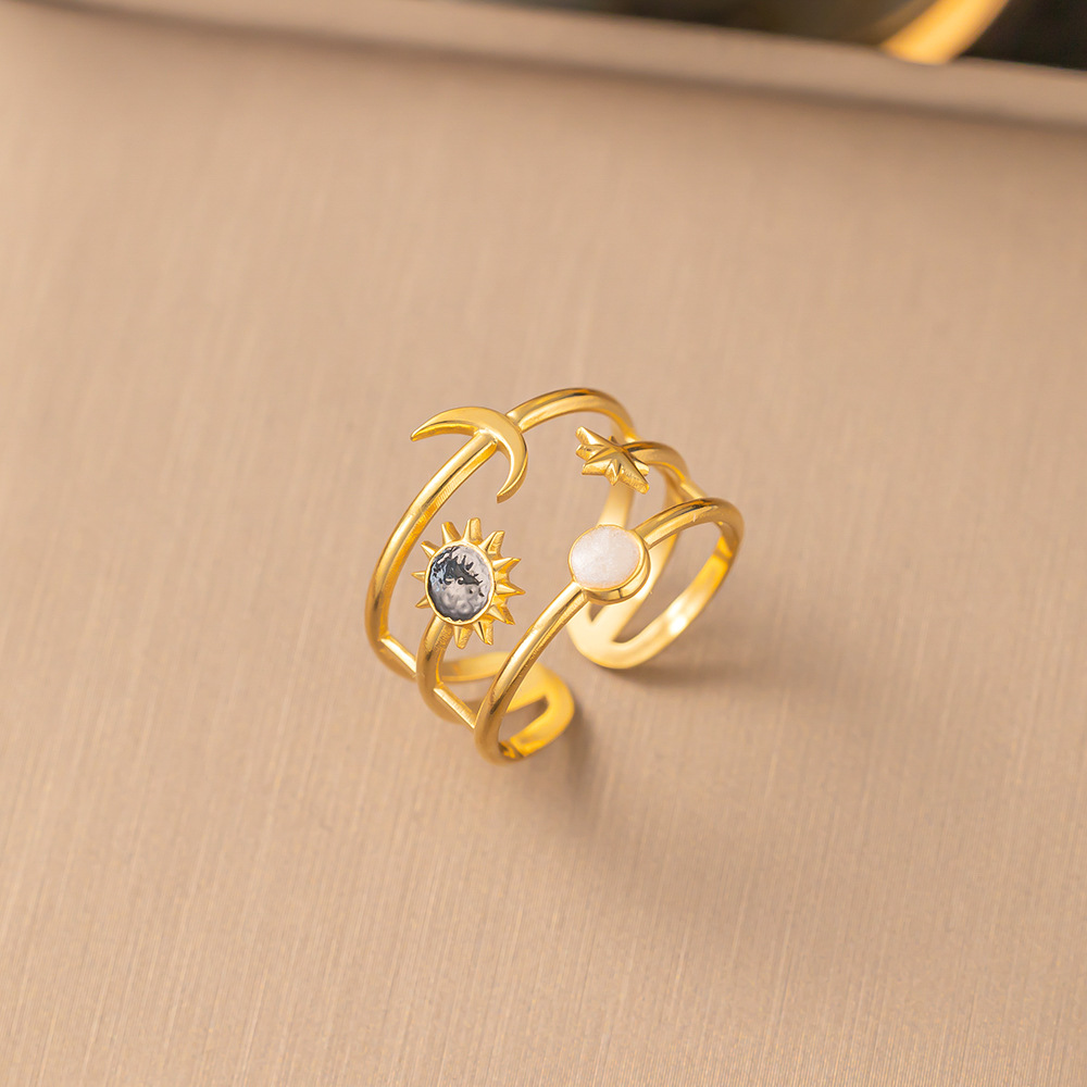 2:[JZF135] black and white sun and moon ring gold