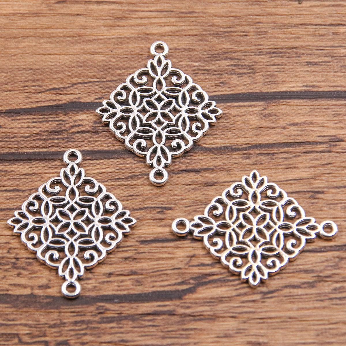 1:antiek zilver kleur