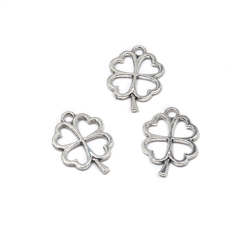 1:Four-leaf clover 17x24x2mm