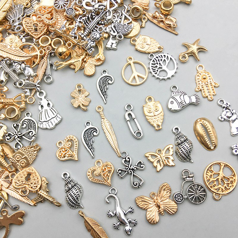 2 Thirty pendants