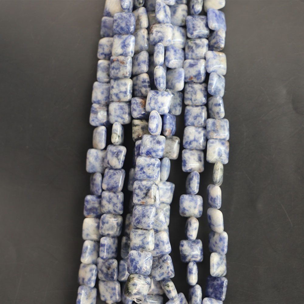 4:白点蓝  方钠石