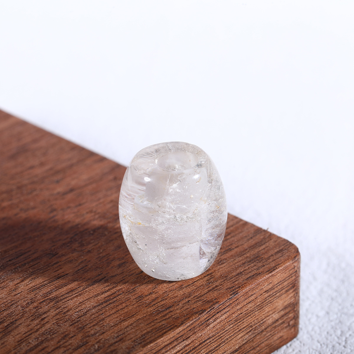 10:White crystal (single)