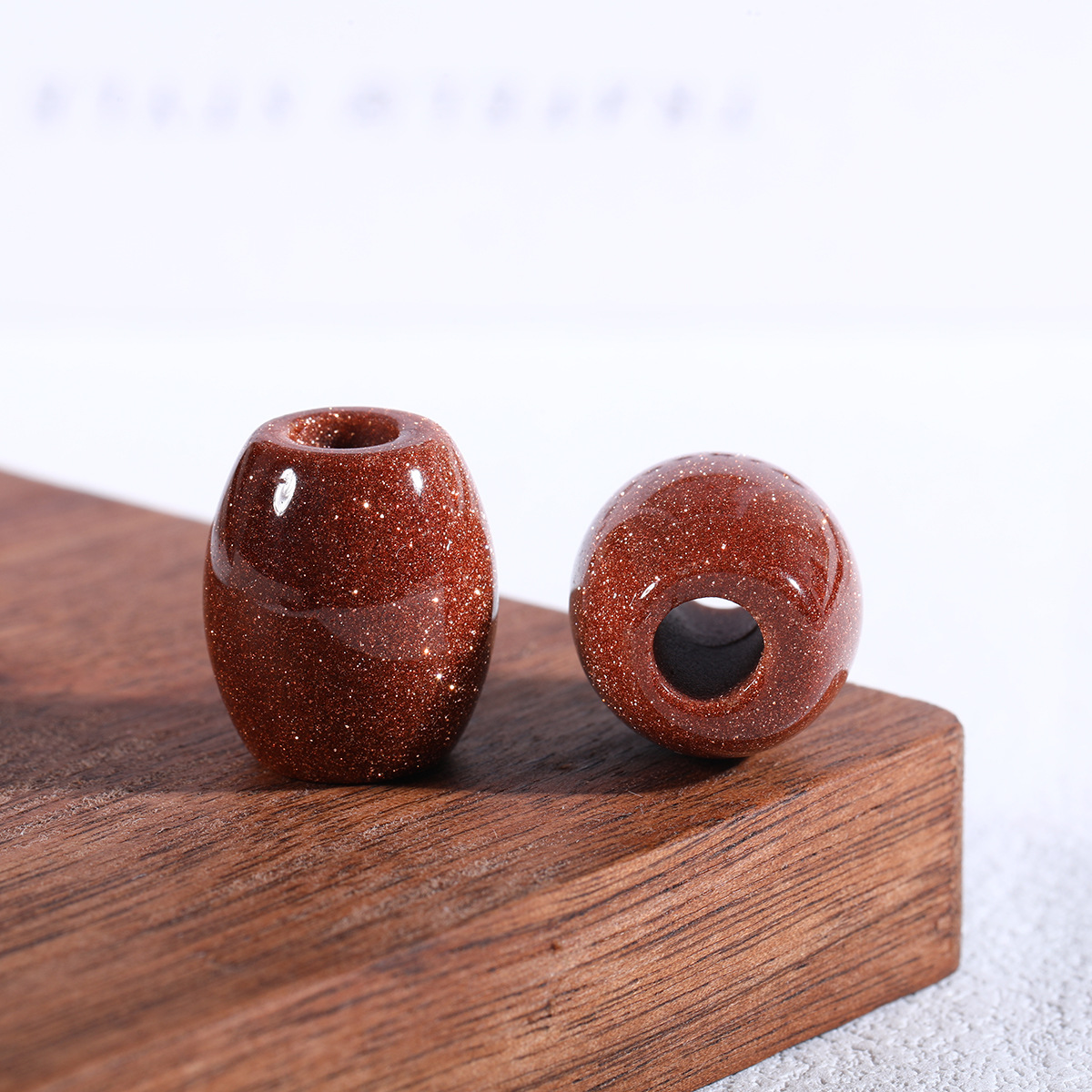 18:Gold sandstone (synthetic) (single)