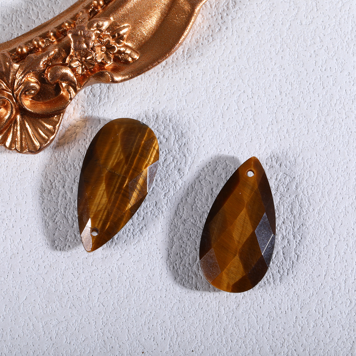 7:Tiger eye stone (single)