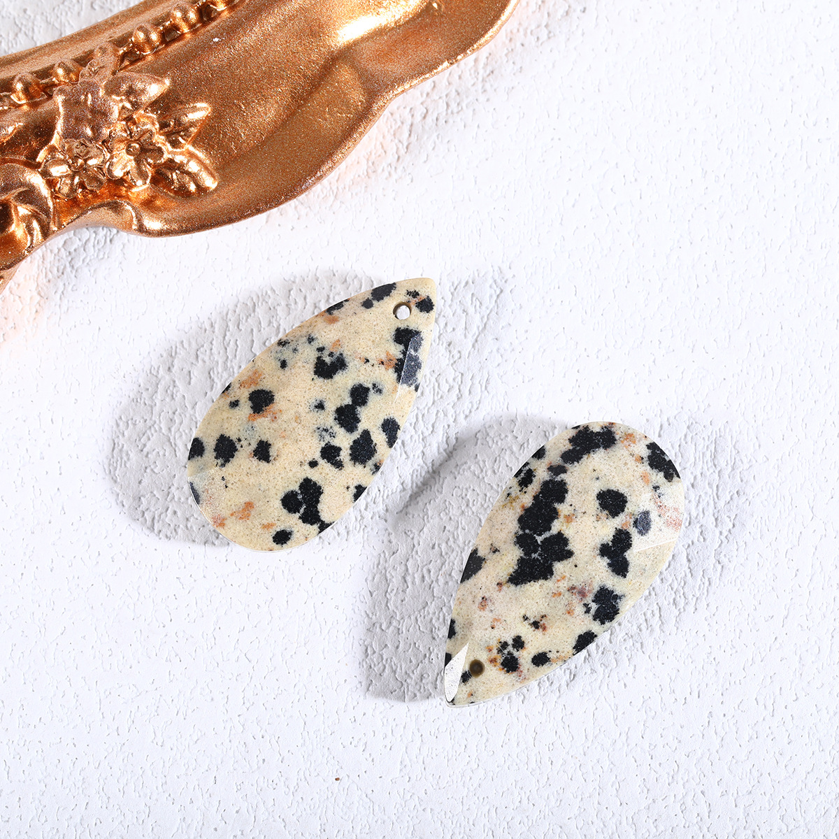 15:Spotted stone (single)