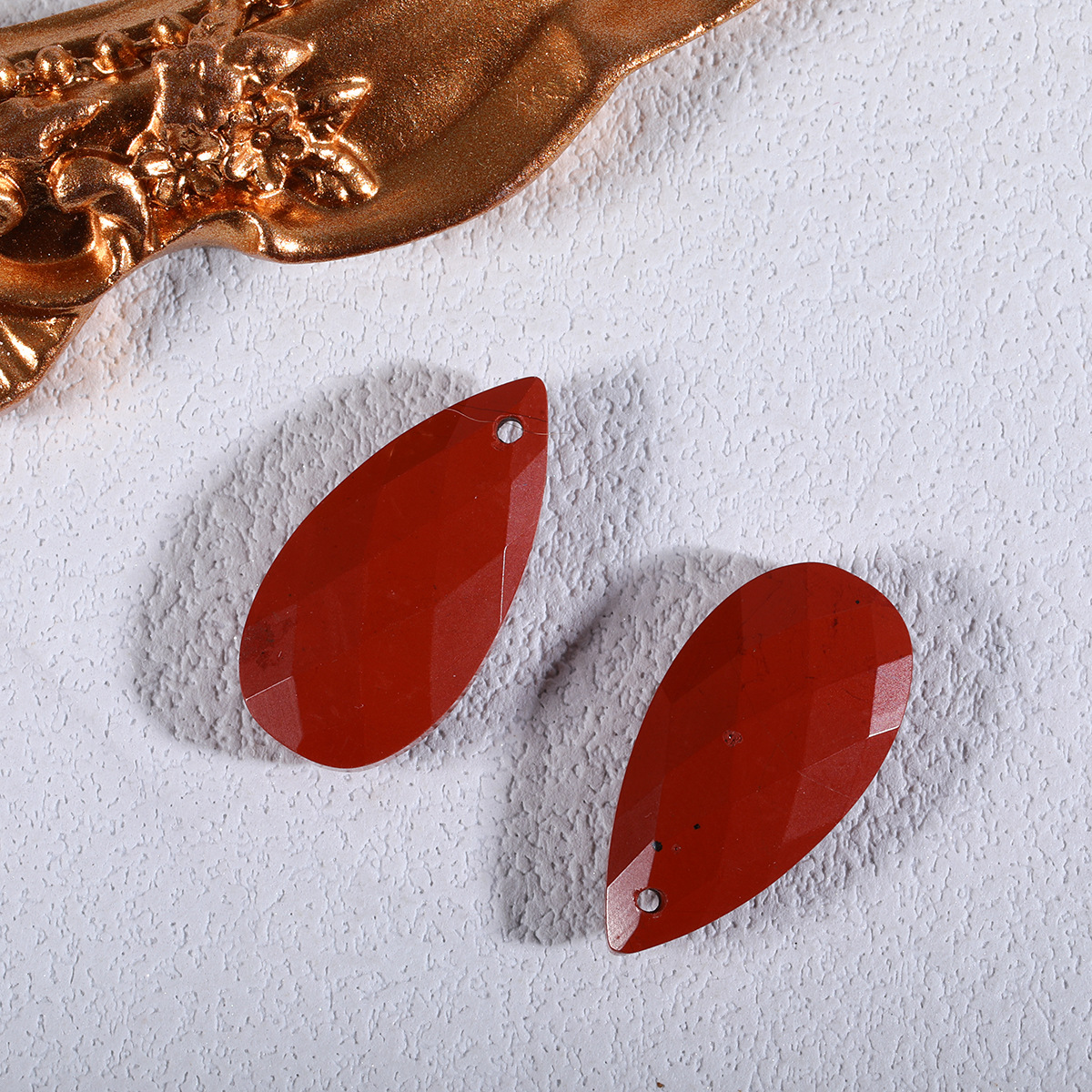 21:Red jasper (single)