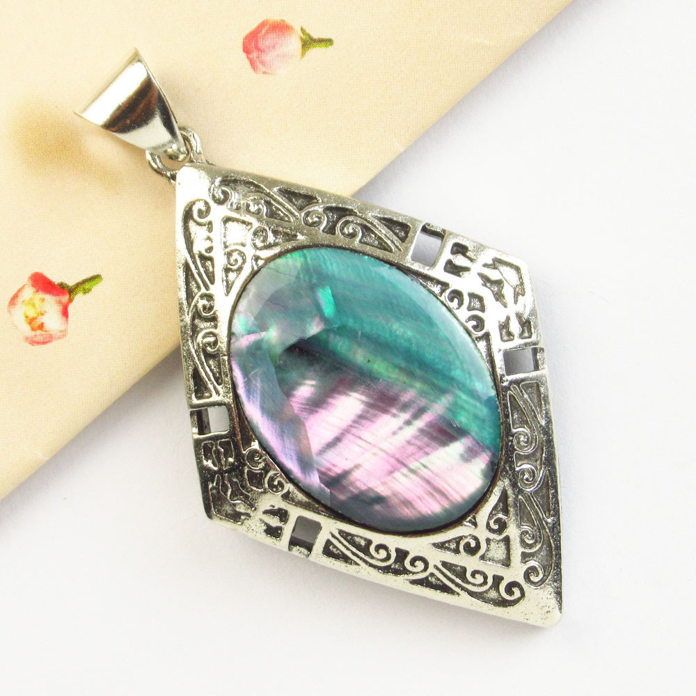 9:Purple colored shells