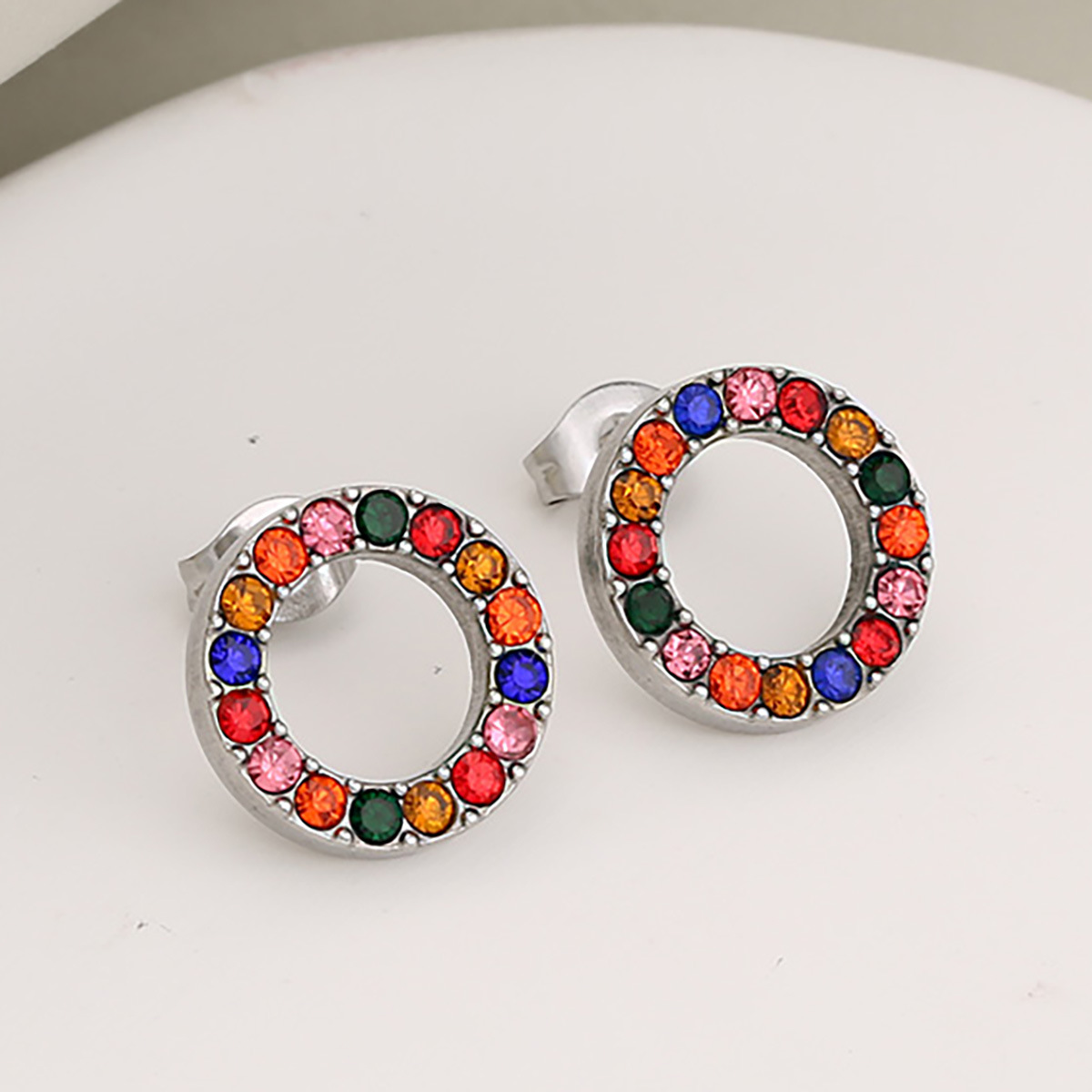 Steel -colored stone