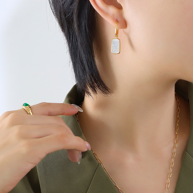 Gold earrings