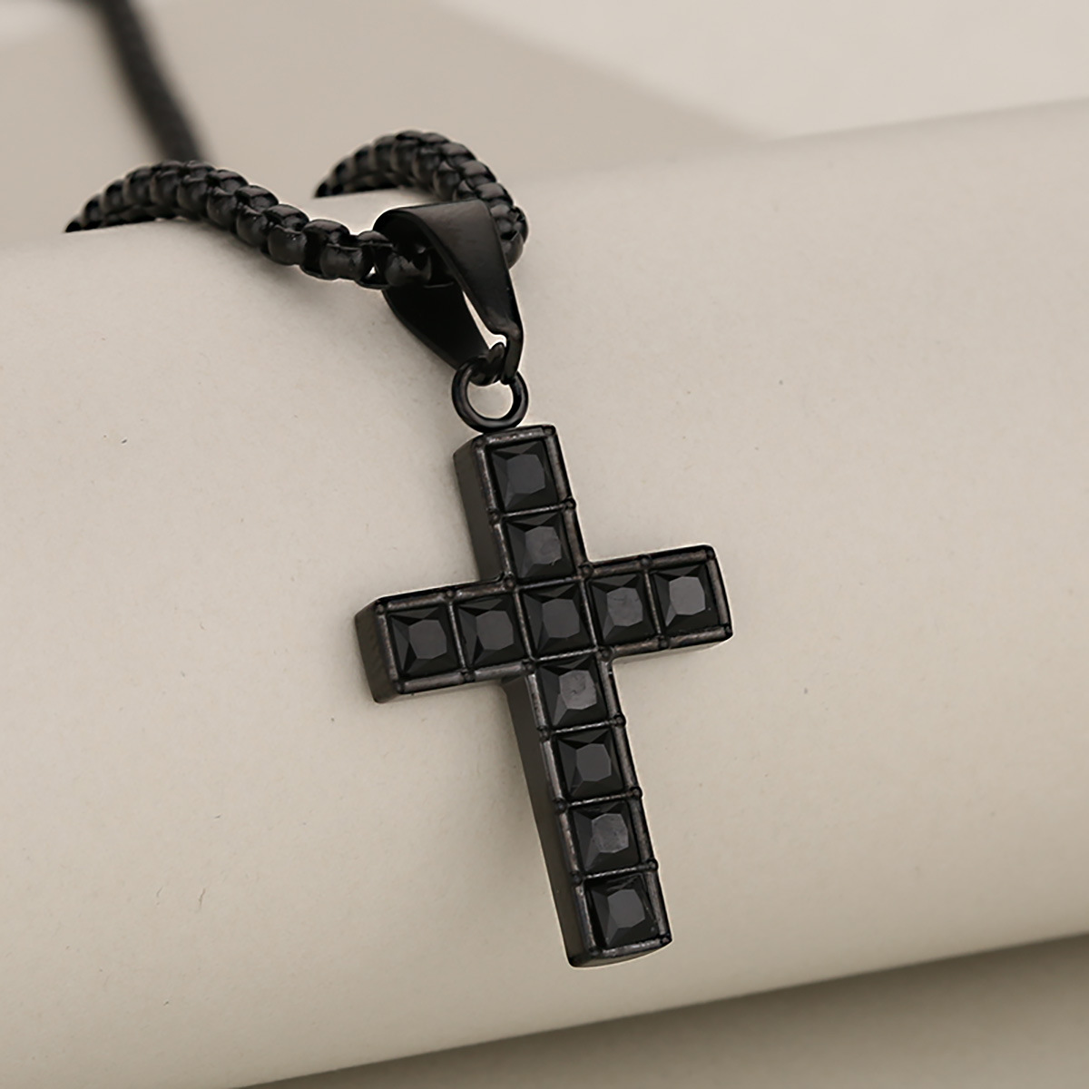 10:Black black stone (single pendant)